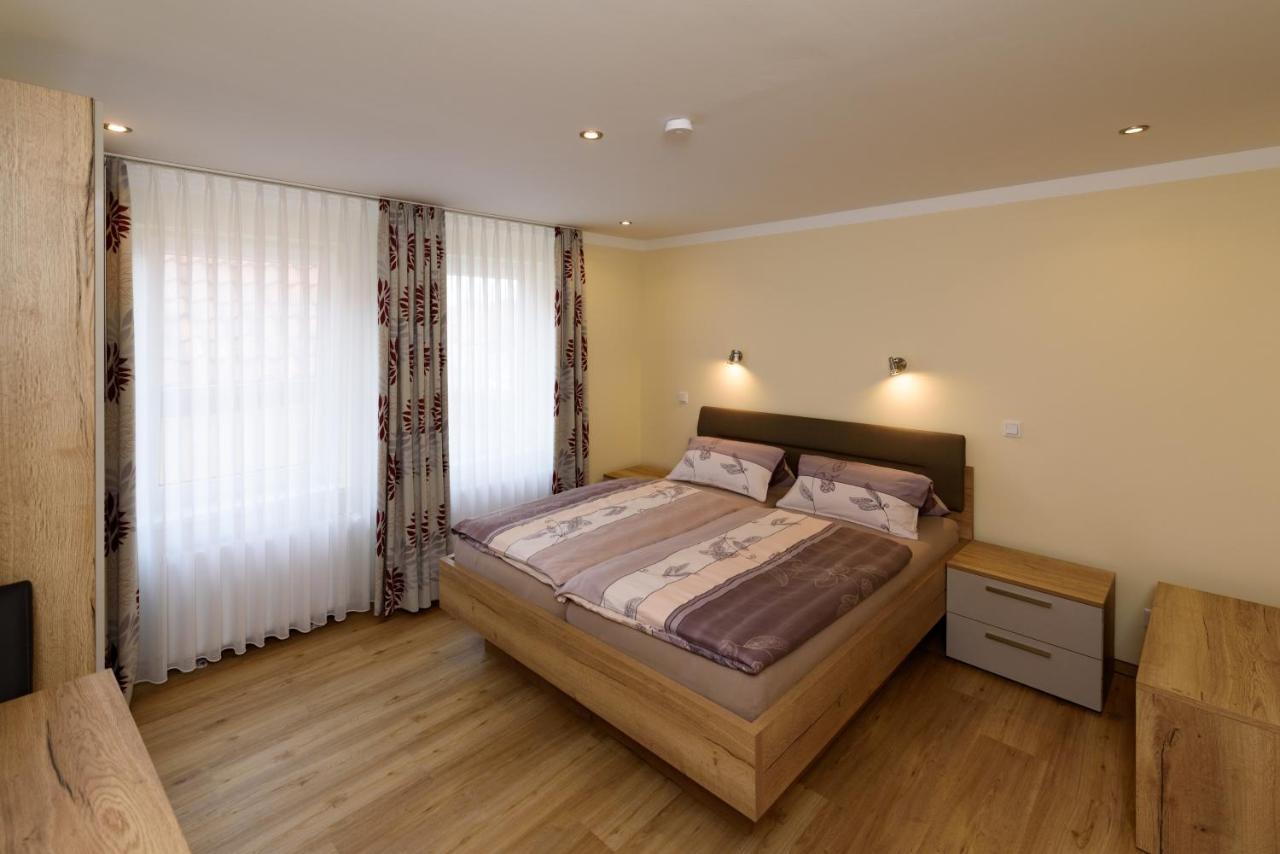 Hotel Deutsches Haus Aerzen Ngoại thất bức ảnh