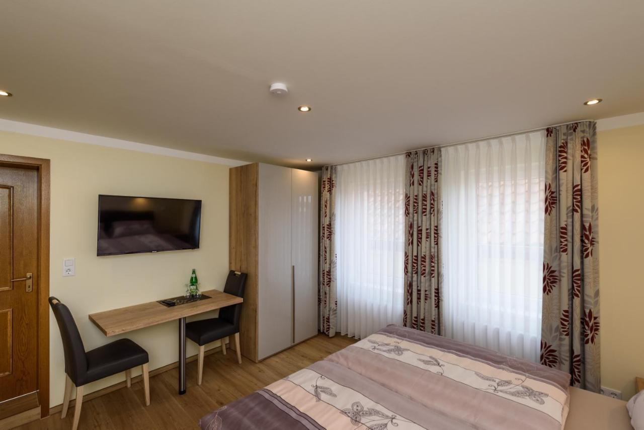 Hotel Deutsches Haus Aerzen Ngoại thất bức ảnh