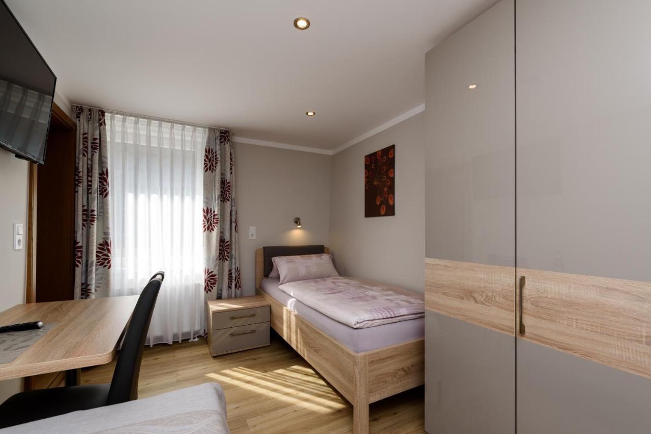 Hotel Deutsches Haus Aerzen Ngoại thất bức ảnh