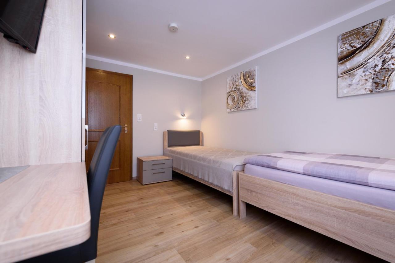 Hotel Deutsches Haus Aerzen Ngoại thất bức ảnh