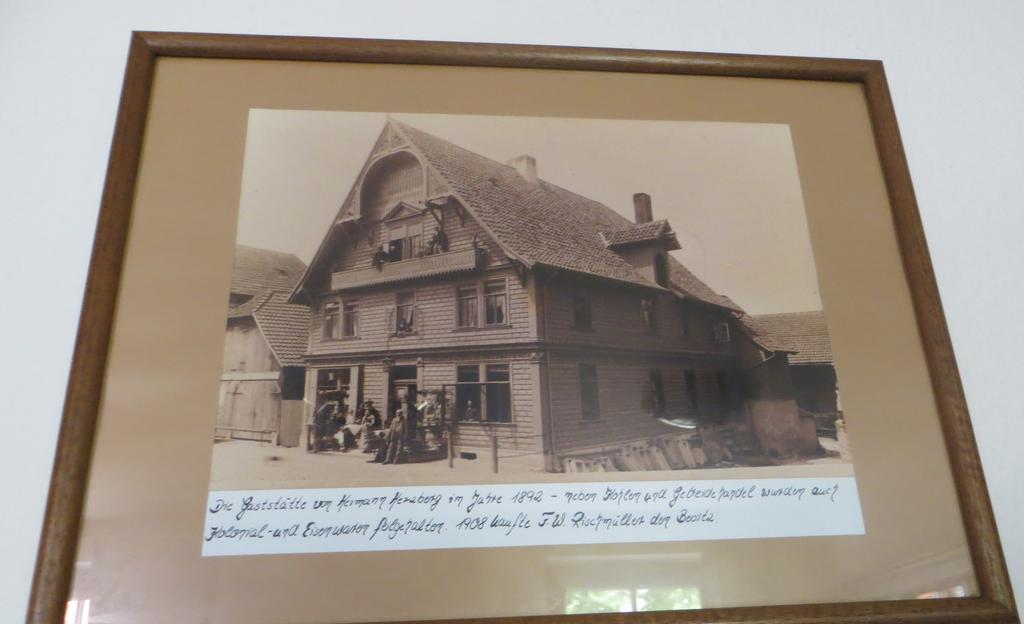 Hotel Deutsches Haus Aerzen Ngoại thất bức ảnh